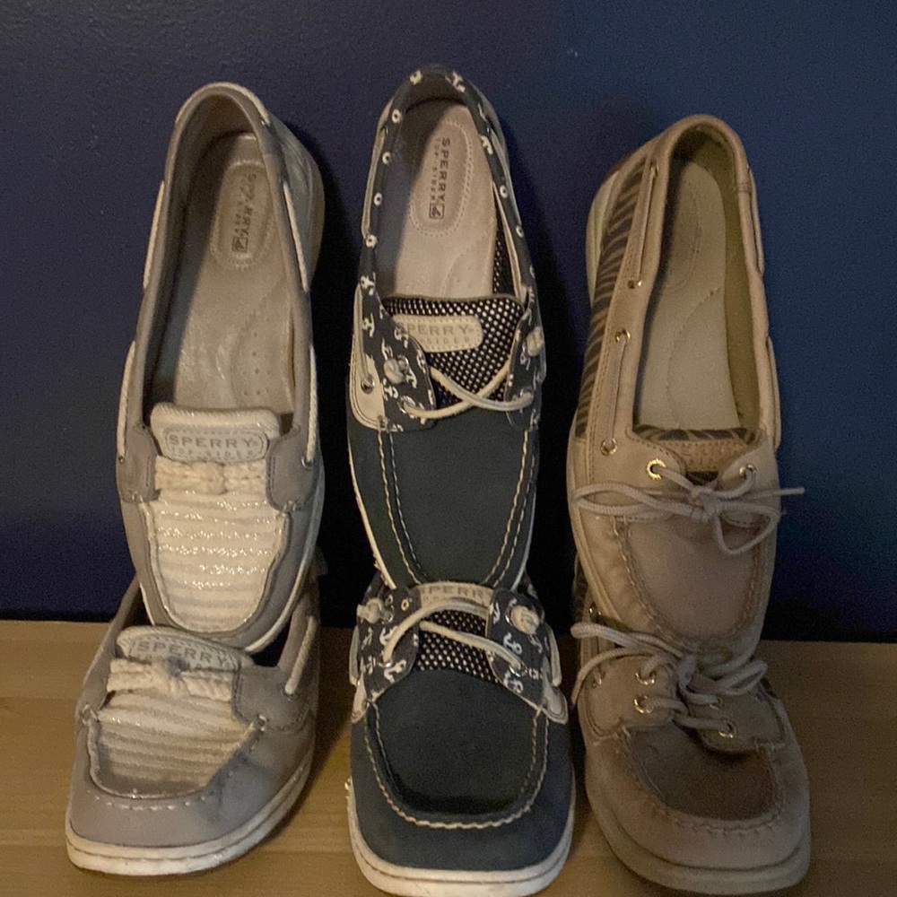 3 pair of Sperry